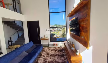 Casa no Condomínio Arujá Hills III, 3 quartos, sendo 2 suítes, uma suíte máster com closet,  piscina com borda infinita, Por R$: 3.000.000 em Arujá