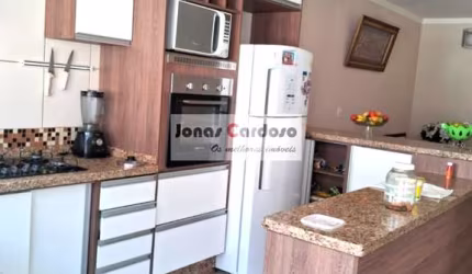 Casa para venda na Vila Suissa, com 3 quartos, aceita financiamento, espaço gourmet conta com churrasqueira, por apenas R$:800 mil. Mogi das Cruzes .