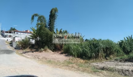 2 terrenos no Botujuru com 500 metros cada, bairro em constante valorização. Cada terreno por R$: 200mil