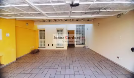 Casa à venda na Vila Oliveira, Mogi das Cruzes-SP. Com 3 quartos, 1 suíte, 3 banheiros, 2 vagas de garagem. Imperdível!