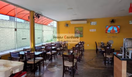 Ponto Comercial à Venda no Centro de Mogi das Cruzes-SP: Com estrutura completa para iniciar atividades com restaurante, com amplo estacionamento.