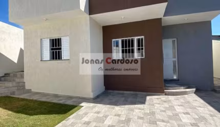 Casa térrea nova à venda na Vila da Prata em Mogi das Cruzes. Com 3 Quartos, 1 Suíte, 2 Banheiros e 2 Vagas de Garagem. Por R$480 mil, imperdível!