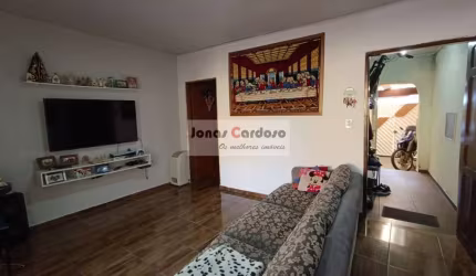Casa à venda em Mogi Moderno, em Mogi das Cruzes. Com 3 quartos, 1 suíte, 1 sala, 2 banheiros, 2 vagas e 90,37 m² de construção!