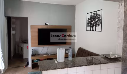 Casa térrea a venda na Vila Industrial, 2 quartos,  edícula nos fundos, quintal amplo, por R$: 390 mil. Mogi das Cruzes .