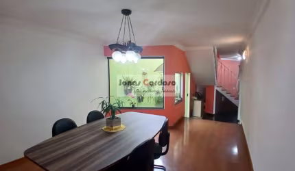 Imperdível casa à venda na Vila Oliveira, Mogi das Cruzes-SP: 3 quartos, 1 suíte, 3 salas, 5 banheiros, 3 vagas, 318m²! Por R$: 800 mil.