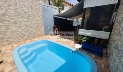 Casa térrea na Vila da Prata 3 quartos sendo 1 suíte com closet, cozinha planejada, placa solar e piscina aquecida. R$: 650 mil e aceita financiamento