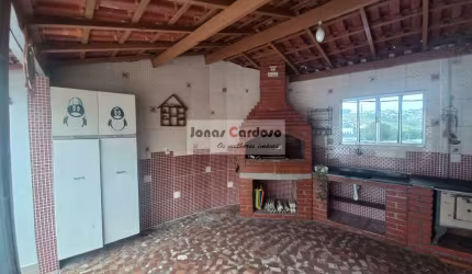 Imperdível casa à venda em Mogi das Cruzes-SP, Vila Caputera: 2 quartos, 2 salas, 2 banheiros, 2 vagas de garagem! Por R$: 500 mil, estuda permuta.