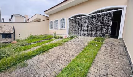 Imperdível oportunidade de compra: Casa à venda em Mogi das Cruzes-SP, Alto Ipiranga! 3 quartos, 2 salas, 6 vagas de garagem, 400m². Por R$: 950 mil
