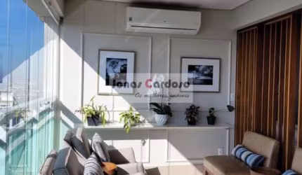 Apartamento de Luxo na Vila Mogilar: 3 quartos, 2 suítes, 3 salas, 4 banheiros e 2 vagas de garagem! Todo mobiliado.