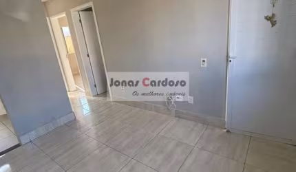 Casa em Condomínio à Venda em Mogi das Cruzes-SP no Jd. Layr: 2 Quartos, 1 Sala, 1 Banheiro, 1 Vaga. Por 260 Mil.