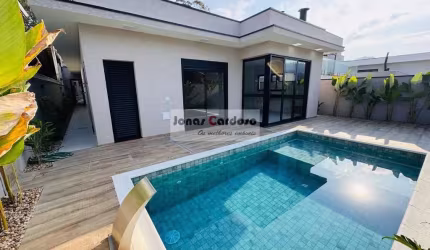 Casa térrea padrão à venda no condomínio Veredas, Mogi das Cruzes-SP: 3 quartos sendo 3 suítes, 4 vagas, piscina ampla e paisagismo. R$: 1.790.000