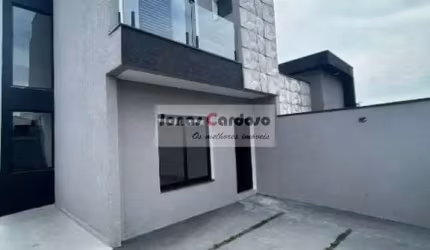 Imperdível: Casa à venda em Mogi das Cruzes-SP, Jardim Universo - 3 quartos, 1 suíte, 2 banheiros, 2 vagas de garagem. Por $ 728 Mil.
