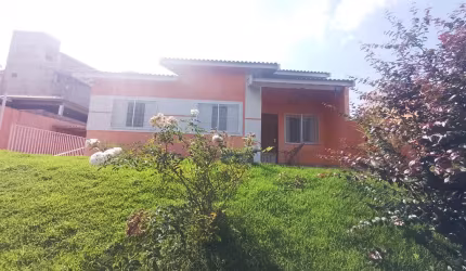 vendo lida casa em lindoia- sp.