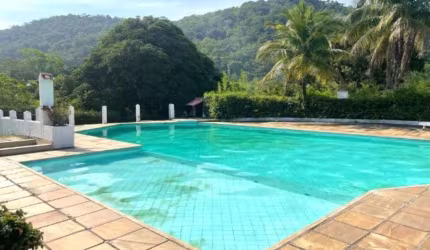 Chácara / sítio com 1 quarto à venda no Tinguí (Sampaio Correia), Saquarema  por R$ 330.000