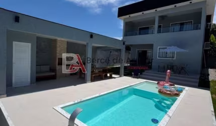 Casa com 3 quartos à venda no Itaúna, Saquarema  por R$ 680.000