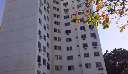 Apartamento com 2 quartos à venda na Avenida Canal Rio Caçambe, Vargem Pequena, Rio de Janeiro, 48 m2 por R$ 230.000