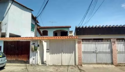 Casa com 3 quartos à venda na Rua dos Filósofos, Taquara, Rio de Janeiro por R$ 270.000