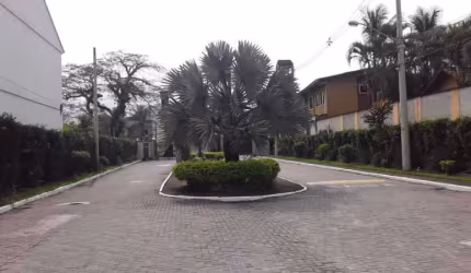 Casa em condomínio fechado com 3 quartos à venda na Estrada Pacui, Vargem Grande, Rio de Janeiro por R$ 420.000