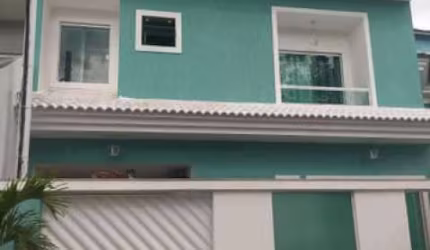 Casa em condomínio fechado com 3 quartos à venda na Estrada do Cafundá, Taquara, Rio de Janeiro, 180 m2 por R$ 540.000