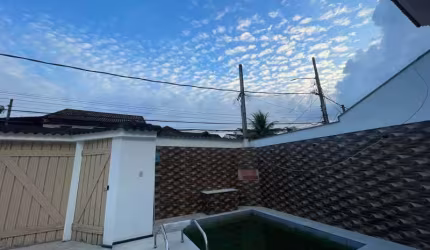 Casa em condomínio fechado com 3 quartos à venda na Estrada dos Bandeirantes, Jacarepaguá, Rio de Janeiro, 200 m2 por R$ 670.000