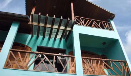 Casa em condomínio fechado com 4 quartos à venda na Rua Estrada dos bandeirantes, Vargem Pequena, Rio de Janeiro, 300 m2 por R$ 700.000