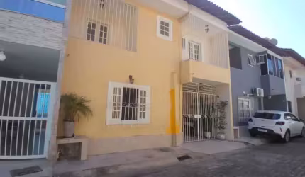 Casa em condomínio fechado com 3 quartos à venda na Rua Cunha Moreira, Taquara, Rio de Janeiro, 90 m2 por R$ 400.000