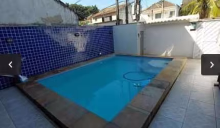 Casa em condomínio fechado com 4 quartos à venda na Estrada dos Bandeirantes, Vargem Pequena, Rio de Janeiro, 200 m2 por R$ 665.000