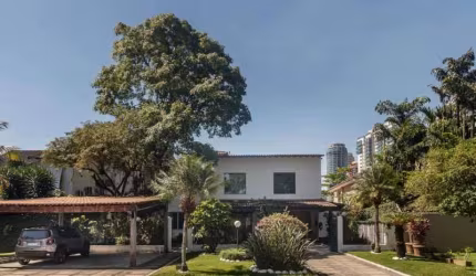Casa em condomínio fechado com 5 quartos à venda na Avenida das Américas, Barra da Tijuca, Rio de Janeiro, 700 m2 por R$ 4.300.000