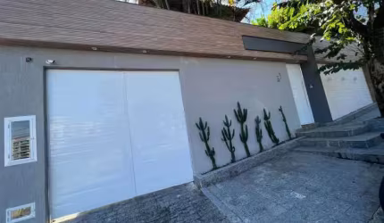 Casa em condomínio fechado com 4 quartos à venda na Rua Timboaçu, Jacarepaguá, Rio de Janeiro, 550 m2 por R$ 1.850.000