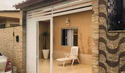 Casa em condomínio fechado com 3 quartos à venda na Rua Cândido Benício, Tanque, Rio de Janeiro, 250 m2 por R$ 400.000
