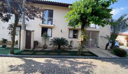 Casa em condomínio fechado com 5 quartos à venda na Estrada do Rio Grande, Taquara, Rio de Janeiro, 170 m2 por R$ 680.000