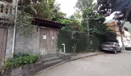 Casa com 3 quartos à venda na Estrada de Camorim, Jacarepaguá, Rio de Janeiro, 541 m2 por R$ 950.000