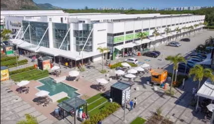 Ponto comercial à venda na Avenida Ayrton Senna, Jacarepaguá, Rio de Janeiro, 48 m2 por R$ 490.000