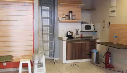 Ponto comercial à venda na Avenida Bartolomeu Mitre, Leblon, Rio de Janeiro por R$ 1.200.000