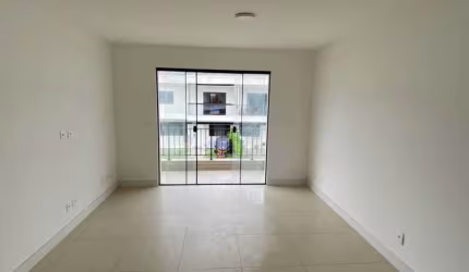 Casa em condomínio fechado com 4 quartos para alugar na Rua Manhuaçu, Vargem Grande, Rio de Janeiro, 136 m2 por R$ 4.000