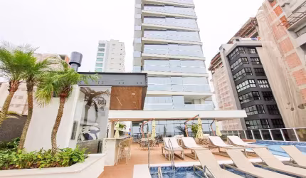 Maravilhoso apartamento com 2 suítes à beira-mar em Piçarras - SC por R$ 1.100.000,00.