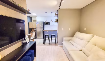 Apartamento com 3 quartos, sendo 1 suíte, semimobiliado à venda no bairro Bom Retiro em Joinville - SC por R$ 479.000,00.