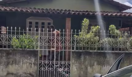 Imperdível oportunidade: Casa à venda no Centro de São Gonçalo dos Campos-BA, com 3 quartos e garagem!