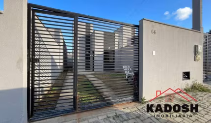 Casa à venda em Feira de Santana-BA, bairro Sim: 2 quartos, 1 suíte, 1 sala, 2 banheiros, 1 vaga de garagem, 162m²!