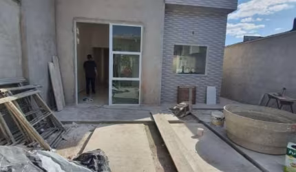 Casa à venda em Mangabeira, Feira de Santana-BA: 3 quartos, 1 suíte, 186m² - Imperdível oportunidade!