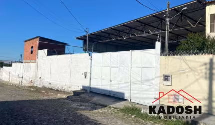 Oportunidade:   Galpão Comercial à venda no Conjunto ACM, Bairro Mangabeira em Feira de Santana!