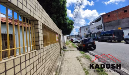 Casa a Venda localizado próximo do Feira Guay no Centro em Feira de Santana
