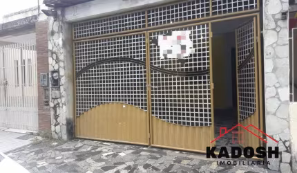 Casa a venda localizado no Bairro Serraria Brasil em Feira de Santana