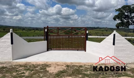 Terreno à venda no bairro Retiro em Coração de Maria-BA com 4.350m² de área! Aproveite essa oportunidade única!