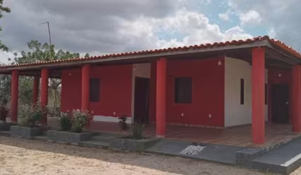 Casa/chácara disponível para a venda localizada em Santa Anápolis!