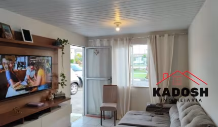 Casa em Condomínio à Venda em Santo Antônio dos Prazeres, Feira de Santana-BA: 2 Quartos, 1 Sala, 1 Banheiro, 1 Vaga de Garagem, 130m².