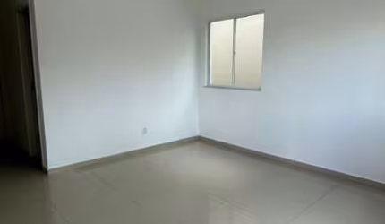 Casa em condomínio fechado com 3 quartos à venda no Registro, Feira de Santana  por R$ 350.000