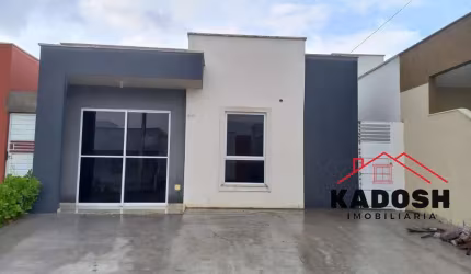 Casa em Condomínio à Venda em Feira de Santana-BA, Bairro Registro: 3 Quartos, 1 Suíte, 1 Sala, 2 Banheiros, 2 Vagas de Garagem!