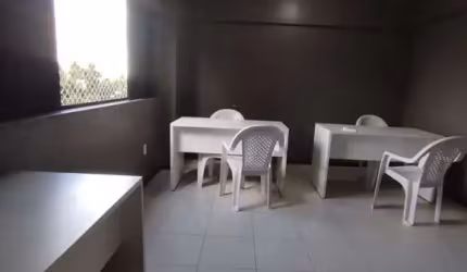 Ponto Comercial à Venda no Centro de Feira de Santana-BA: 1 Sala, 1 Banheiro, 25m² de Área