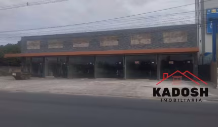 Excelente oportunidade de locação de ponto comercial no bairro Sim, Feira de Santana-BA: 1 sala, 1 vaga de garagem, 140m².